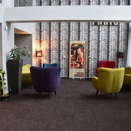 Empire Hotel